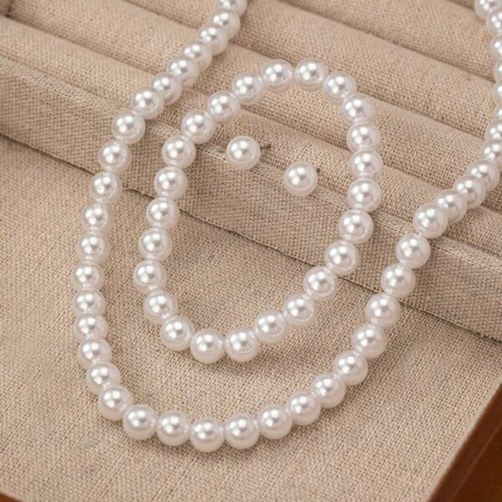 Akoya Pearl Jewelry Set with 925 Sterling Silver Clasp - Picture 2 of 5